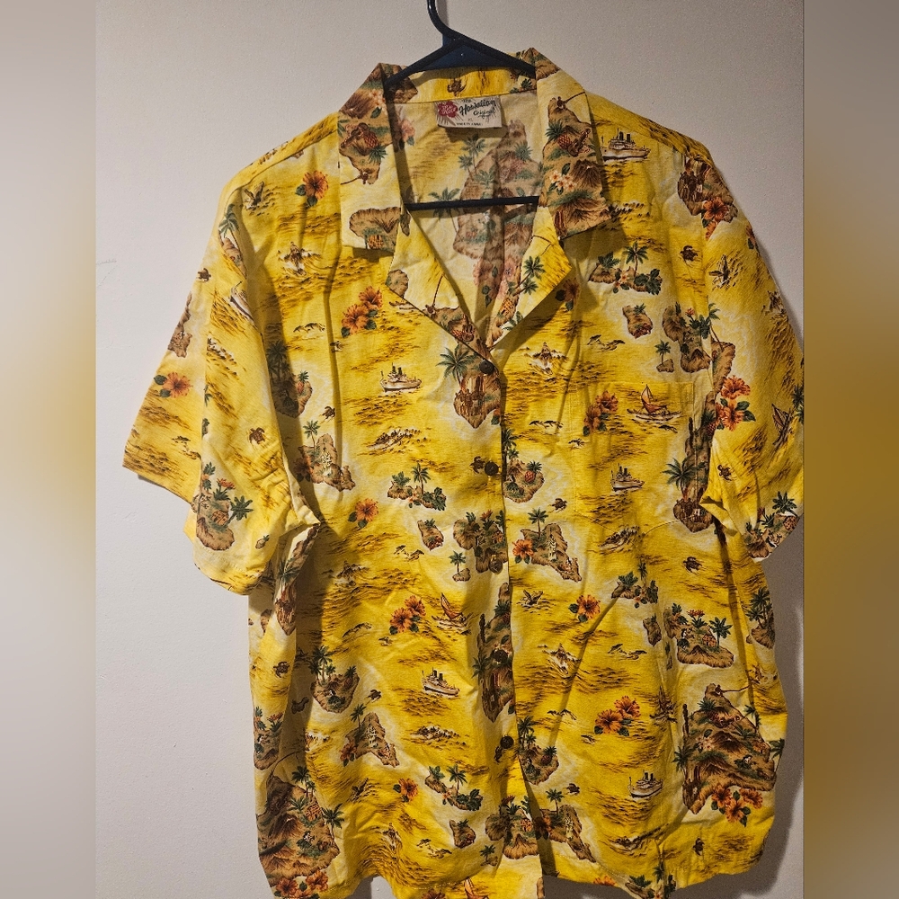 Hilo Hattie Yellow Hawaiian Print Shirt